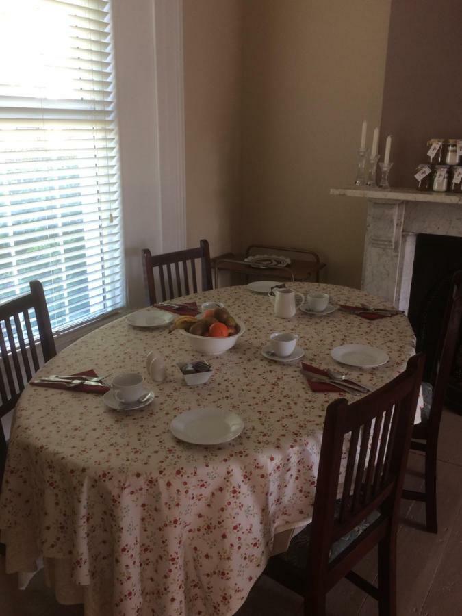 Dilis Go Brath Bed & Breakfast Tramore Exterior photo